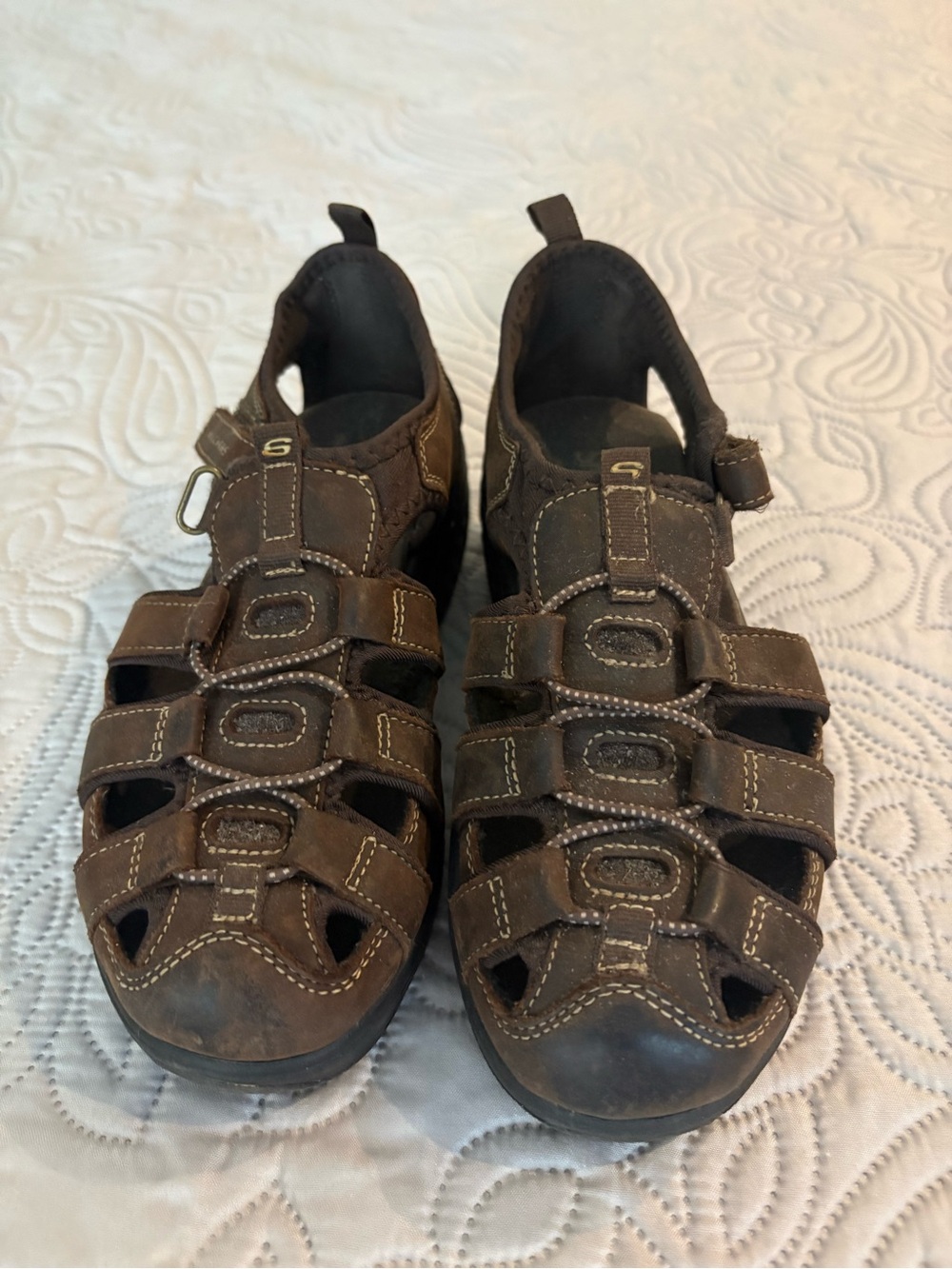 Women’s Skechers Shape Ups Size 6